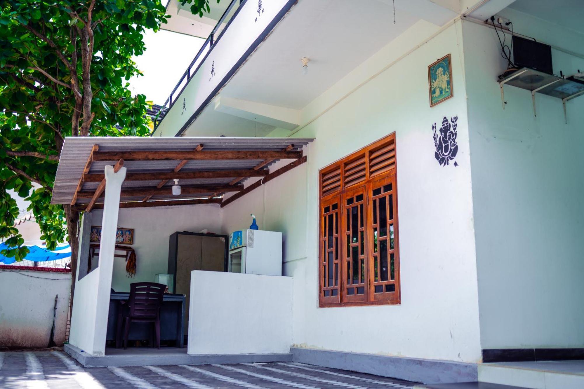Hilton Cottage Trincomalee Exterior photo